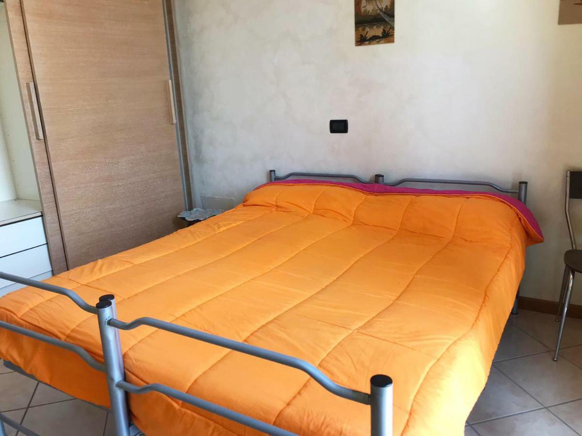 Villa The Sweet Rose With Pool Manerba del Garda Bagian luar foto