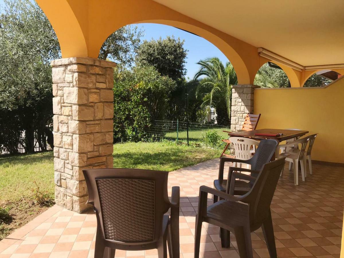 Villa The Sweet Rose With Pool Manerba del Garda Bagian luar foto