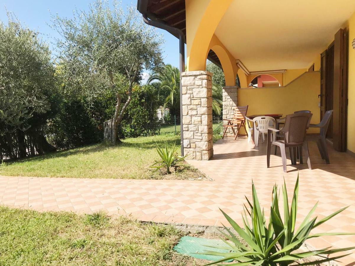 Villa The Sweet Rose With Pool Manerba del Garda Bagian luar foto