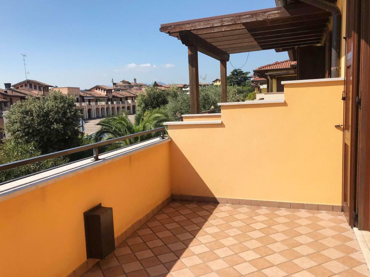 Villa The Sweet Rose With Pool Manerba del Garda Bagian luar foto