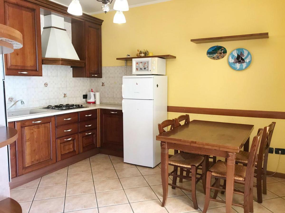 Villa The Sweet Rose With Pool Manerba del Garda Bagian luar foto