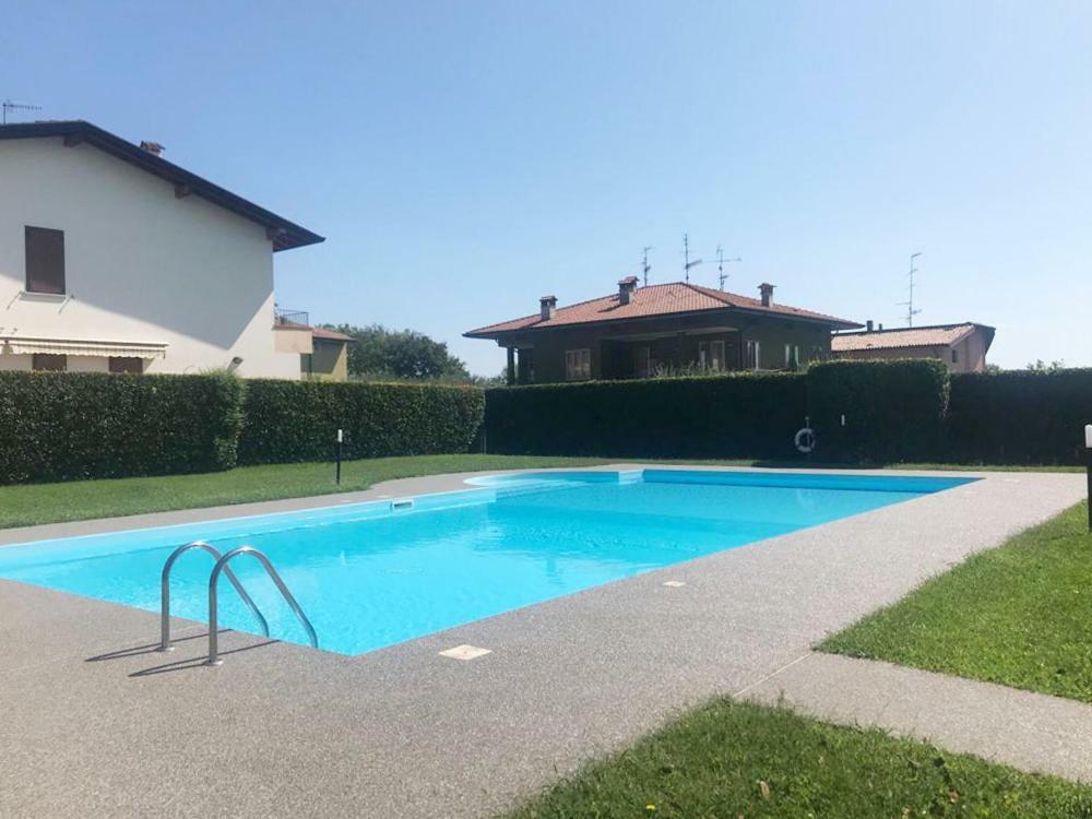 Villa The Sweet Rose With Pool Manerba del Garda Bagian luar foto
